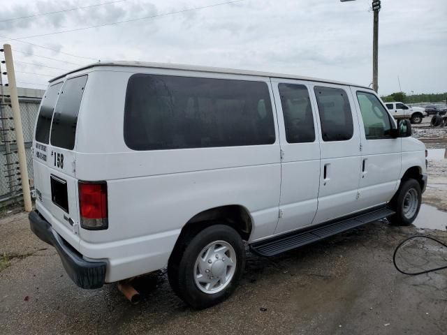 2013 Ford Econoline E350 Super Duty Wagon