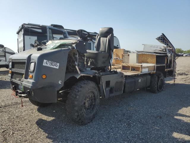 2004 Freightliner Chassis m Line Walk-in van