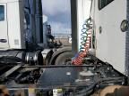 2014 Kenworth T680 Semi Truck