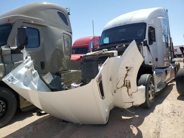 2021 Kenworth Construction T680