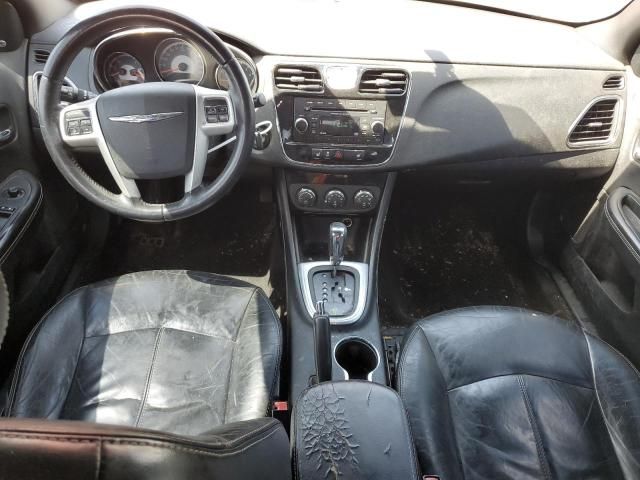 2013 Chrysler 200 Limited