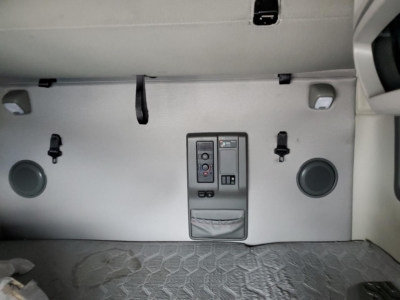 2023 Volvo VNL Semi Truck