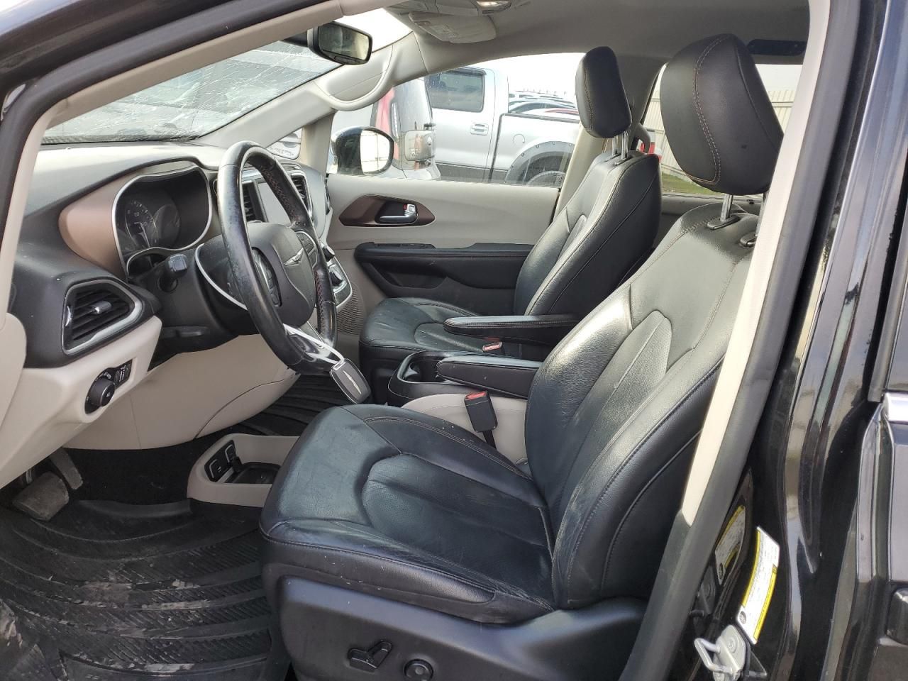 2019 Chrysler Pacifica Touring l