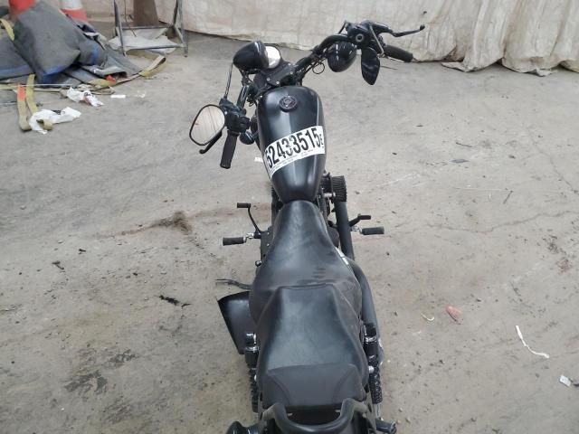 2014 Harley-Davidson XL883 Iron 883