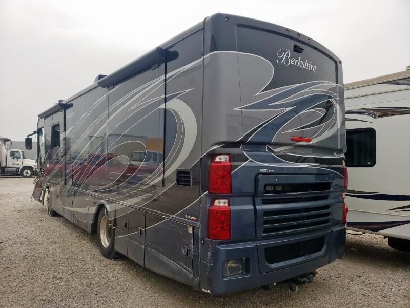 2022 Freightliner Chassis XC