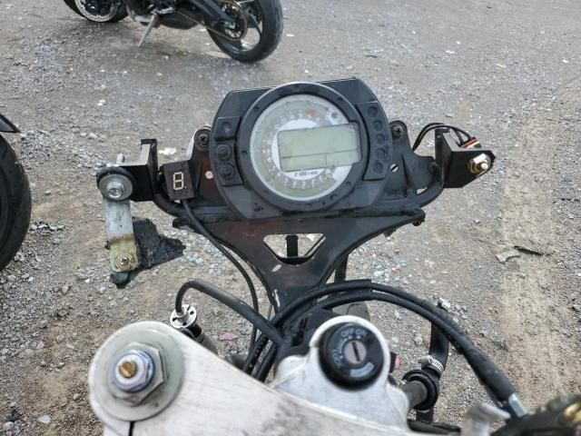 2002 Kawasaki ZX600 J1