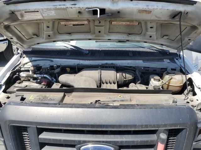 2010 Ford Econoline E250 van