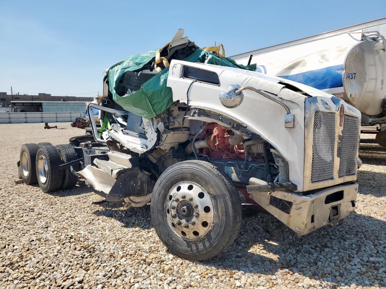 2025 Kenworth T800 Semi Truck