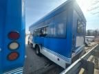 2014 Ford Econoline E450 Super Duty Cutaway Van