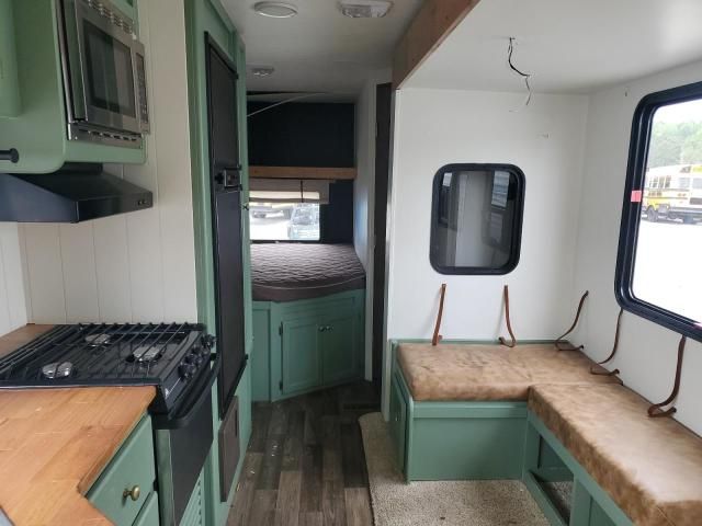 2015 Keystone Trailer