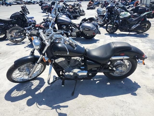 2013 Honda VT750 C2