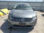 2013 Volkswagen Passat SEL