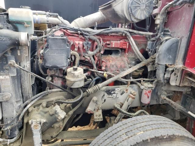 2009 Peterbilt 386 Semi Truck