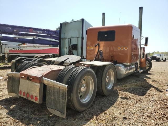 2005 Peterbilt 379 Semi Truck