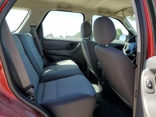 2003 Ford Escape XLS
