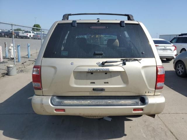 1999 Nissan Pathfinder LE