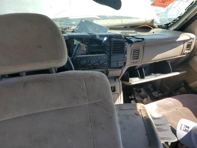 2001 Chevrolet Silverado C1500