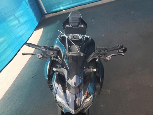 2017 Kawasaki ZR900