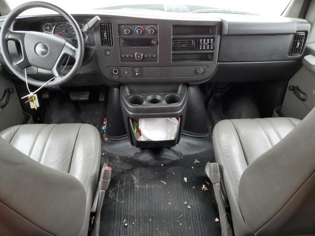 2010 GMC Savana G2500 LS