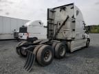 2015 Freightliner Cascadia Semi Truck