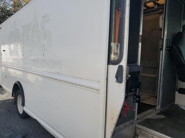 2007 Freightliner Chassis M Line WALK-IN Van