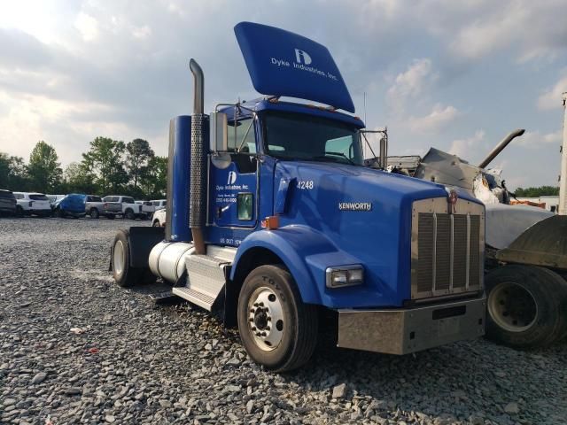 2017 Kenworth 2018 Kenworth T800 Semi Truck
