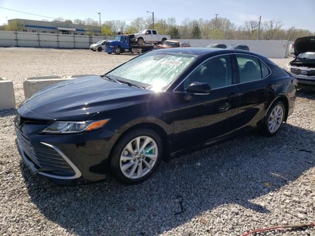 2022 Toyota Camry LE