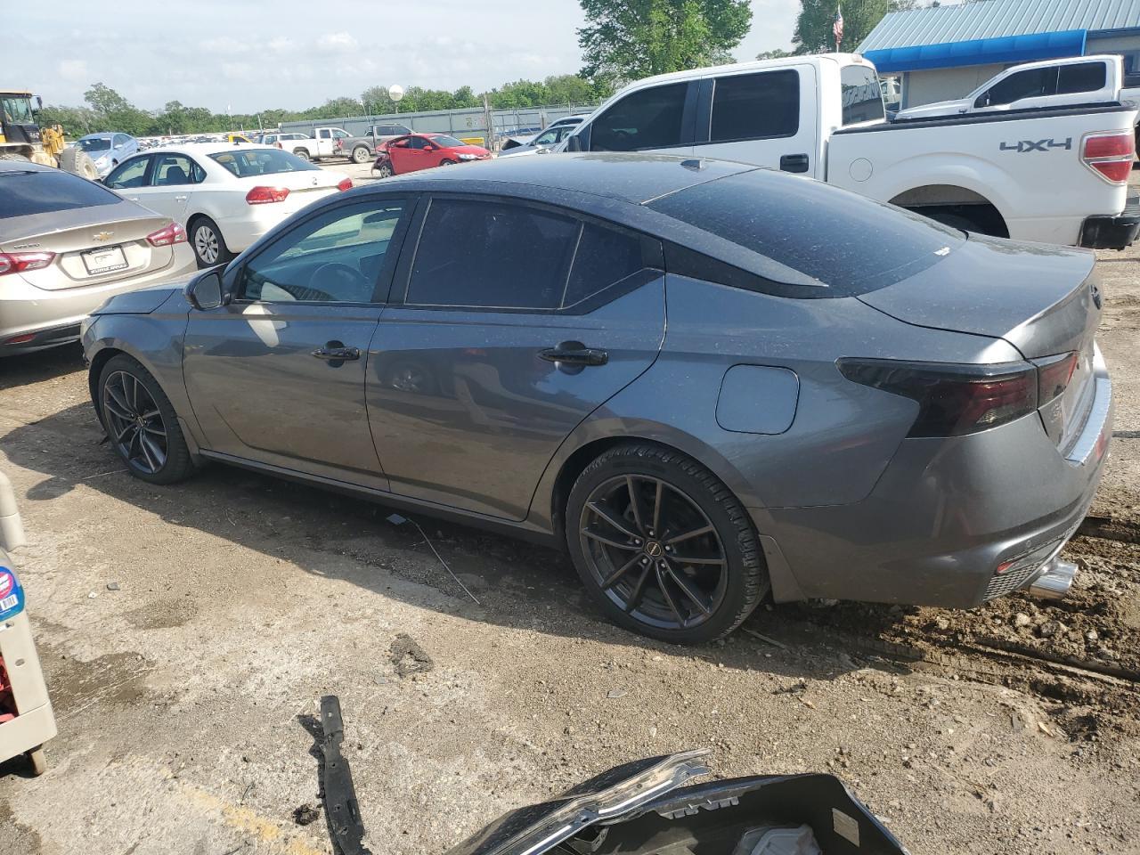 2020 Nissan Altima sr