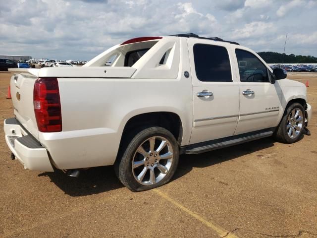 2013 Chevrolet Avalanche LTZ