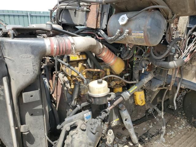 2007 Peterbilt 387 Semi Truck
