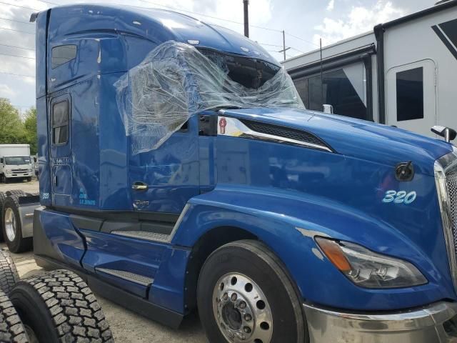 2025 Kenworth T680 Semi Truck