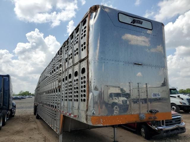 2000 Wilson Livestock Trailer