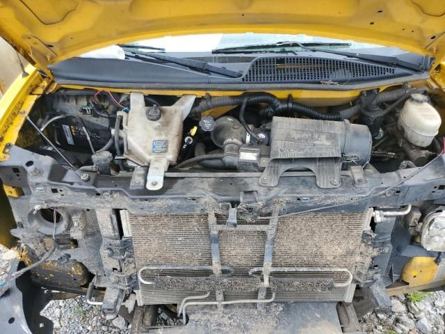 2012 GMC Savana Cutaway G3500