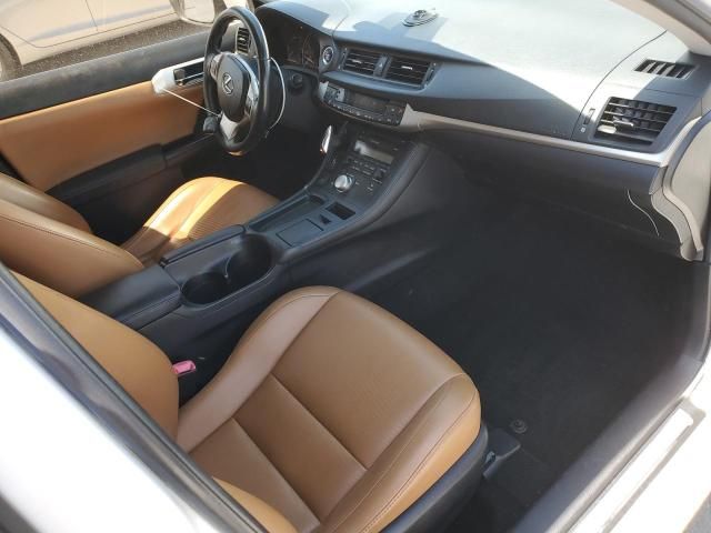 2013 Lexus CT 200
