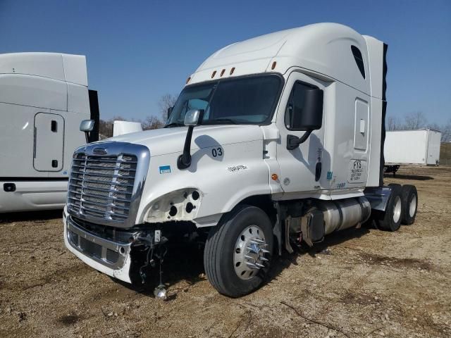 2016 Freightliner Cascadia 125 Semi Truck