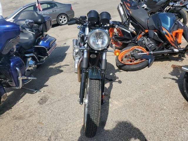 2015 Triumph Thruxton