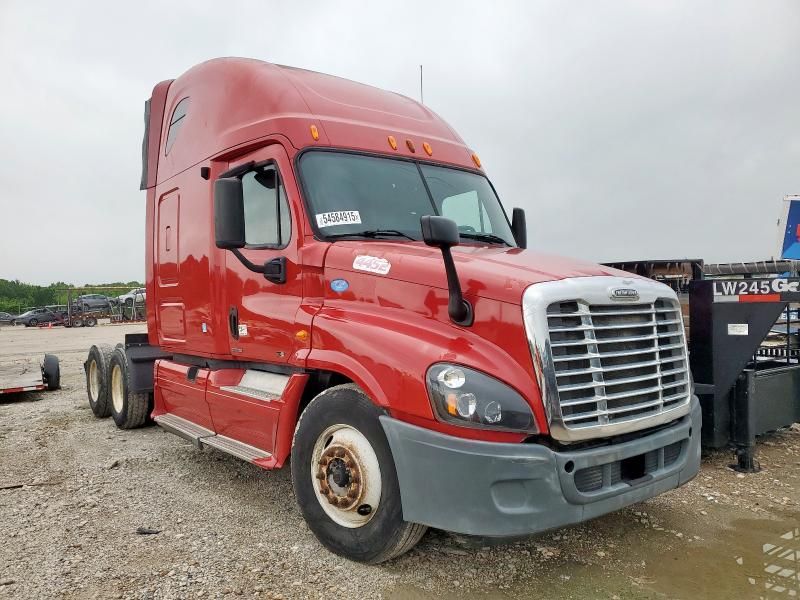 2011 Freightliner Cascadia Semi Truck