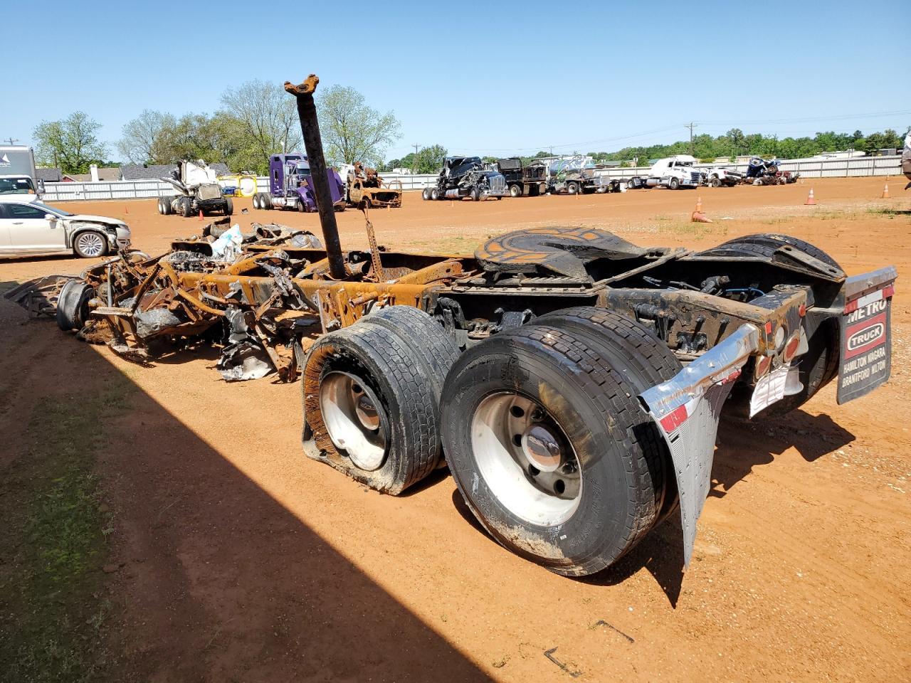 2017 Freigliner 2017 Freightliner Cascadia 125 Semi Truck