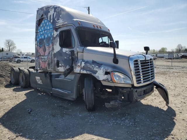 2016 Freightliner Cascadia 125 Semi Truck