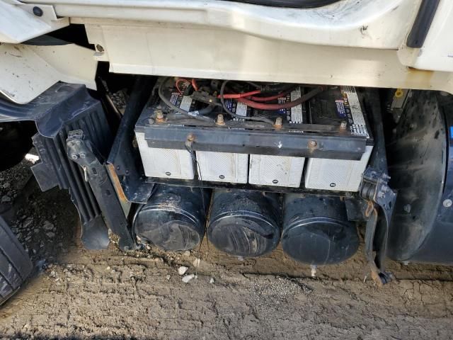 2019 Volvo VNL Semi Truck