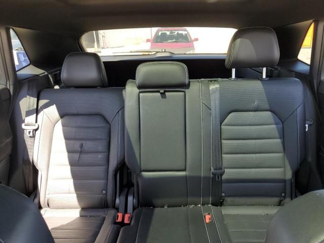 2024 Volkswagen Atlas Cross Sport SEL R-Line