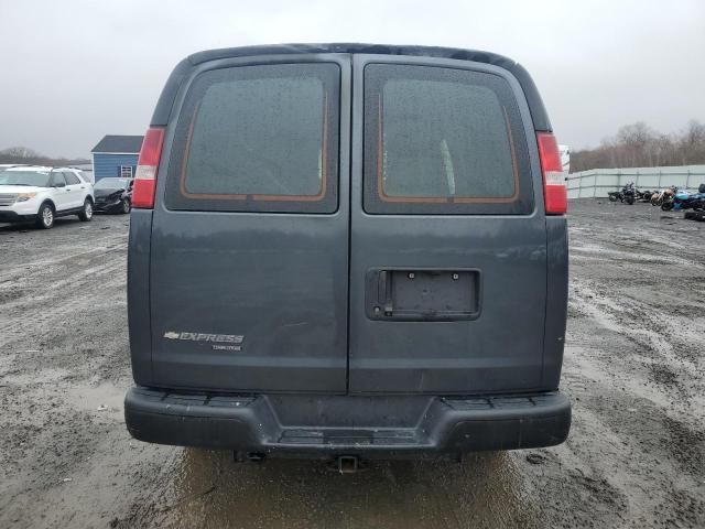 2016 Chevrolet Express G2500