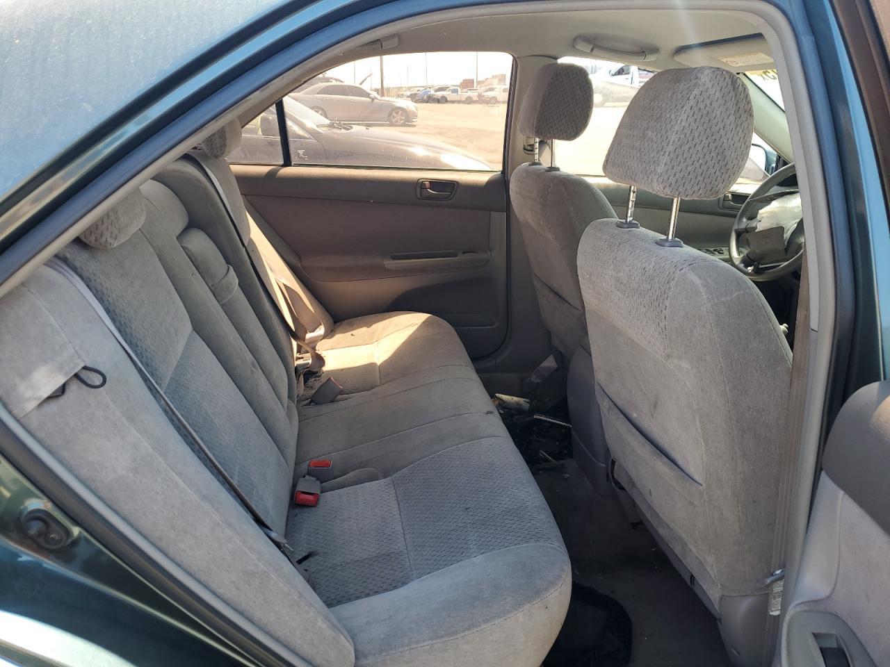 2002 Toyota Camry le