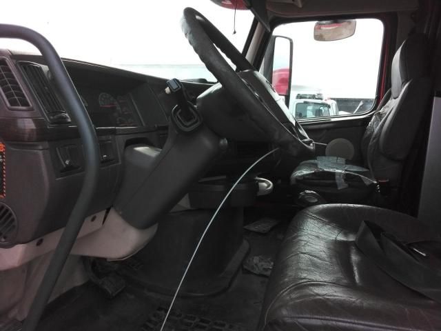 2014 Volvo VNL Semi Truck