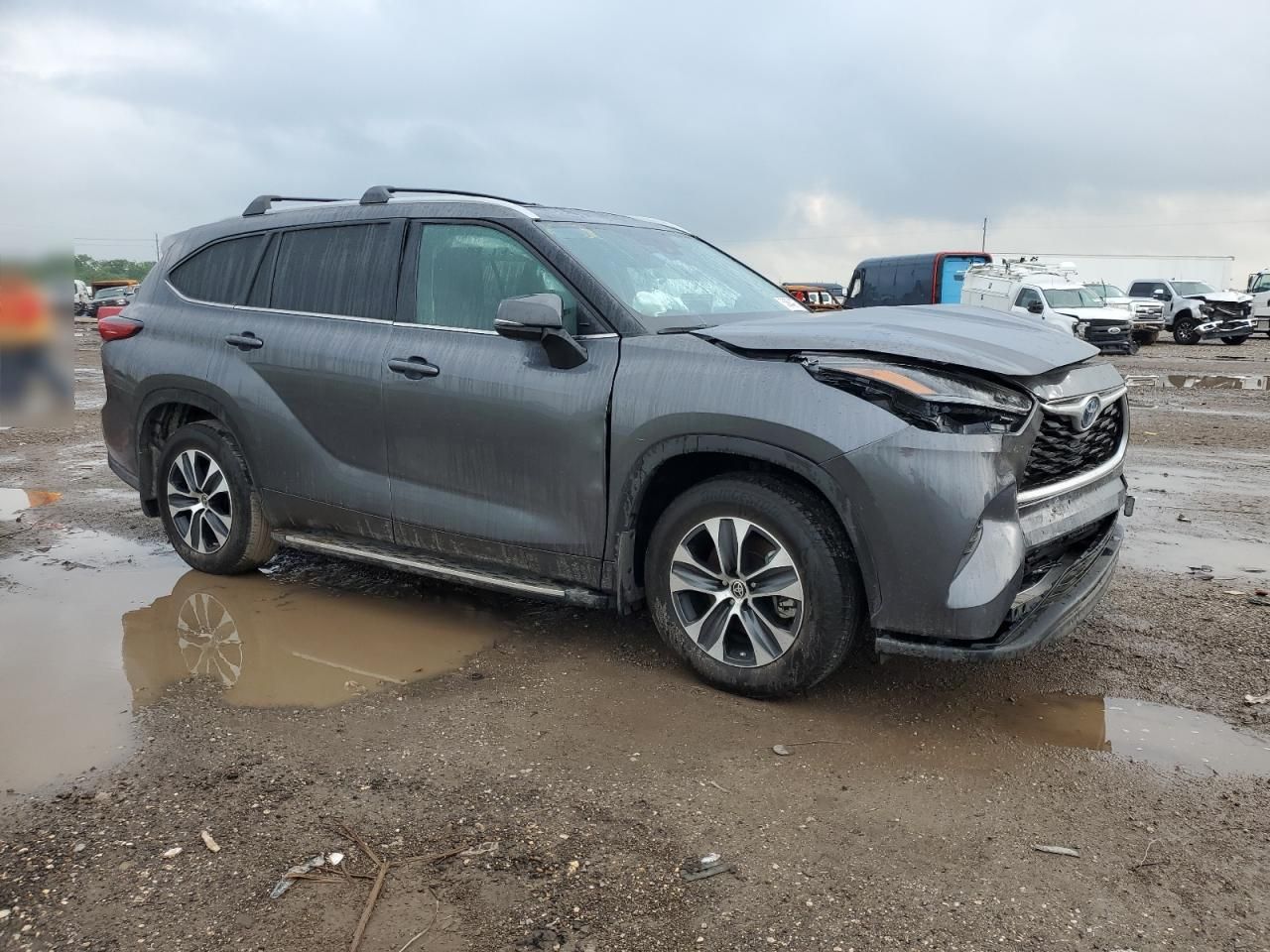 2023 Toyota Highlander Hybrid xle