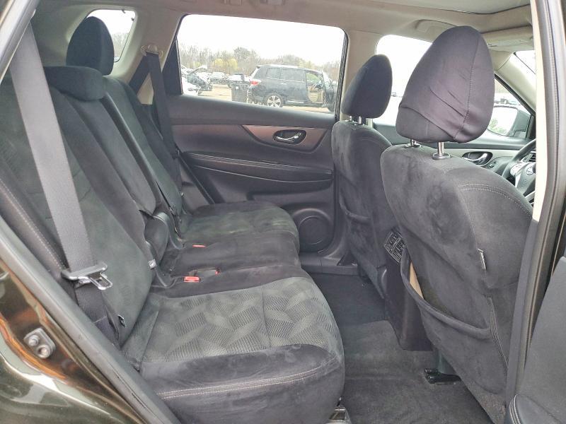 2016 Nissan Rogue sv
