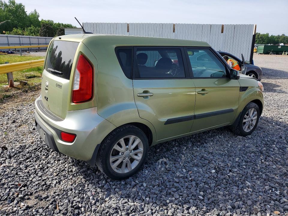 2013 KIA Soul +