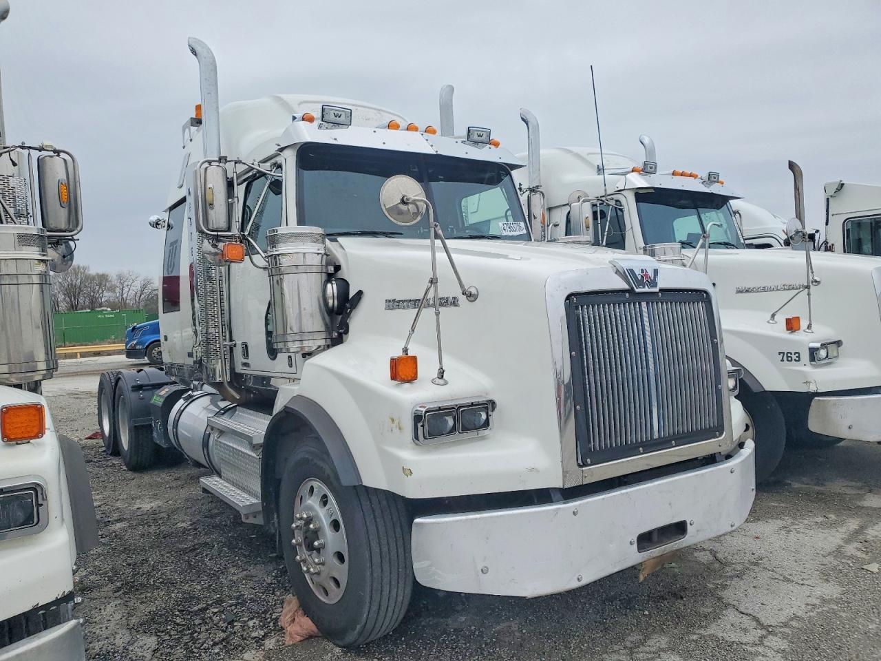 2020 Western Star 4900 Semi Truck