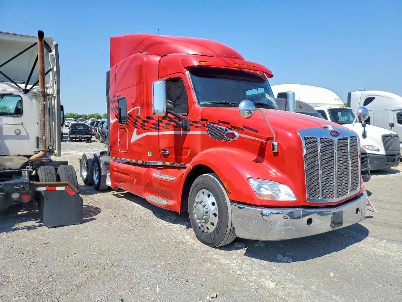 2019 Peterbilt 579 Semi Truck