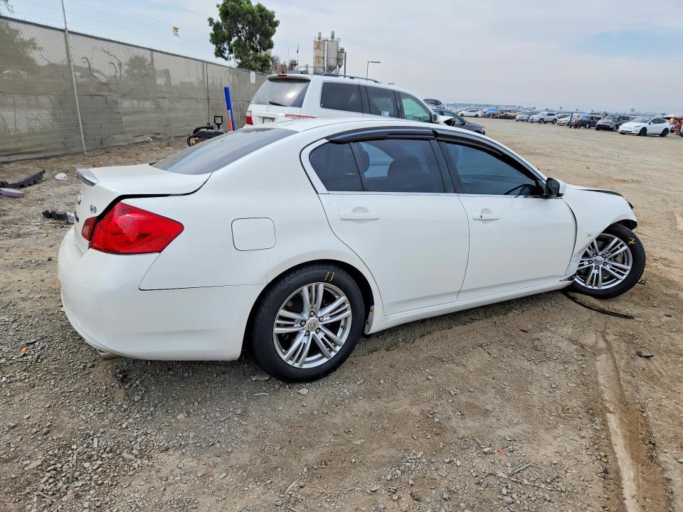 2015 Infiniti Q40 Base